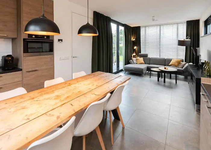 Wellness With Sauna Ferienhaus *